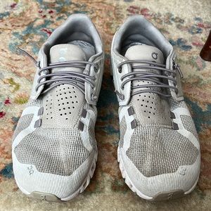 On Cloud Women’s Shoes